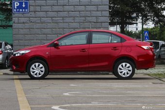 2014款威驰1.5L自动智臻版