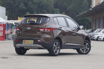 2015款骏派D60 1.8L自动舒适型