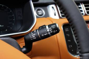 2015款揽胜5.0 V8 SC AB 巅峰创世加长版到店实拍