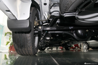 2013款瑞风M5 2.0T自动商务版