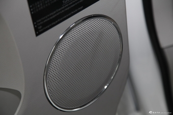 2013款瑞风M5 2.0T自动商务版