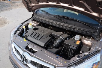 2015款绅宝D20三厢1.5L手动乐天版