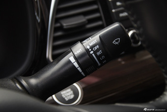 2015款起亚K4 1.6T自动Special