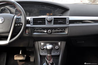 2014款MG6 1.8T掀背自动豪华版