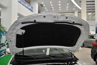 2013款起亚K5混动版