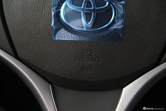 2015款YARiS L致炫1.5L自动魅动版