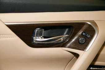 2014款天籁 公爵2.5L XV荣耀版