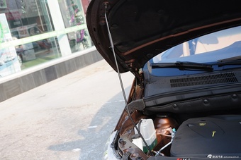 2015款宝骏730 1.8L手动舒适型