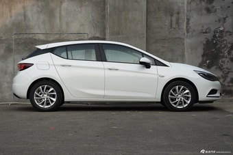 2016款威朗轿跑1.5L自动领先型15S