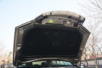 2015款红旗H7 2.0T自动豪华型