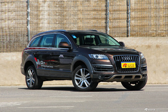 2014款奥迪Q7 35TFSI越野型