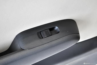 2013款理念S1 1.5L手动舒适版图片