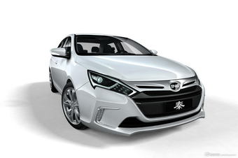 2014款比亚迪秦官方图