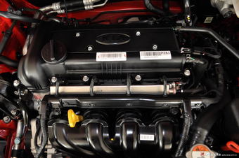 2012款起亚K2 1.4L自动炫酷纪念版两厢