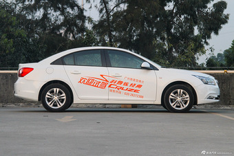 2015款科鲁兹1.5L自动经典SE AT