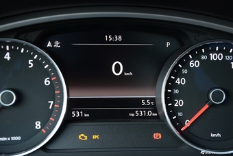 2016款途锐3.0T自动R-Line