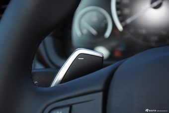 2015款宝马5系525LI领先型