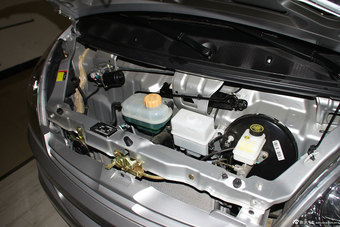 2014款五菱荣光1.2LS标准型