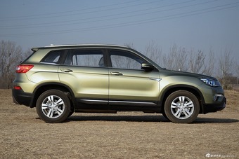 2016款长安CS75 2.0L手动豪华型国5