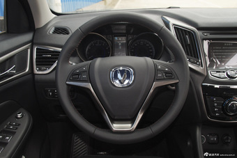 2016款CS75 2.0L手动领先型国4