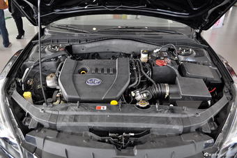 2013款奔腾B50 1.8L自动尊贵型