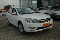 东南2013款V5菱致1.5L手动标准型CNG