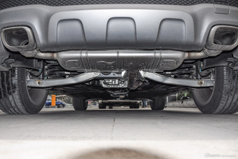 2016款奔驰GLA级 GLA260 2.0T自动4MATIC运动型