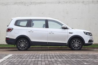 2016款风行SX6 1.6L自动尊享型