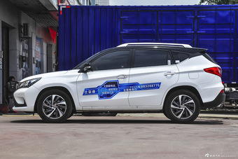 2016款比亚迪宋2.0TID自动旗舰型