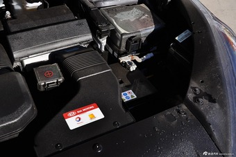 2015款索兰托L 2.4L GDI汽油四驱精英版