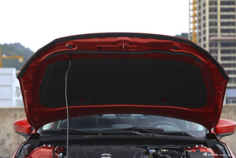 2016款马自达3昂克赛拉2.0L自动三厢旗舰型