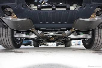 2015款揽胜5.0 V8 SC AB 巅峰创世加长版到店实拍