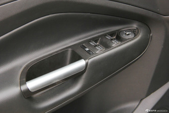 2013款福特翼虎2.0 GTDi自动运动型