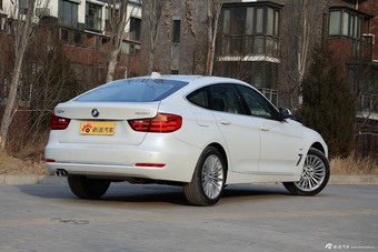 2016款宝马3系GT 328i 2.0T自动设计套装型
