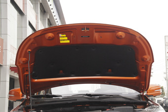 2016款比亚迪宋1.5TI手动尊贵型