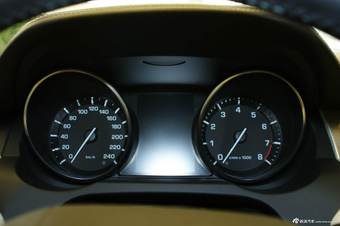 2011款揽胜极光2.0T