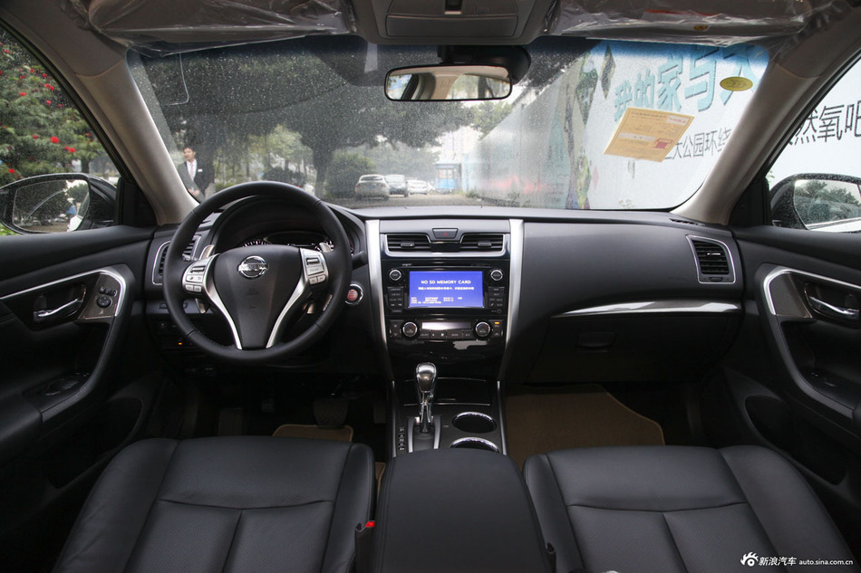 2015款天籁2.5L自动XL-NAVI Tech欧冠智享版