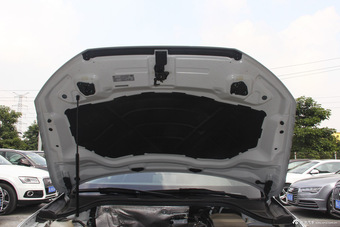 2015款奥迪Q3 35TFSI进取型