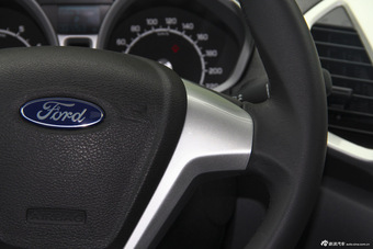 2013款翼搏1.5L手动尊贵型