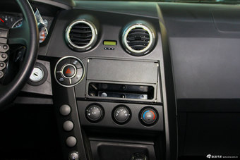 2014款新爱腾2.3L两驱自动舒适汽油版到店实拍