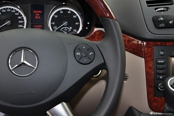 2014款唯雅诺3.5L卓越版