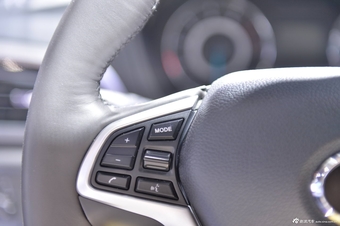 东南V5 plus摇滚版