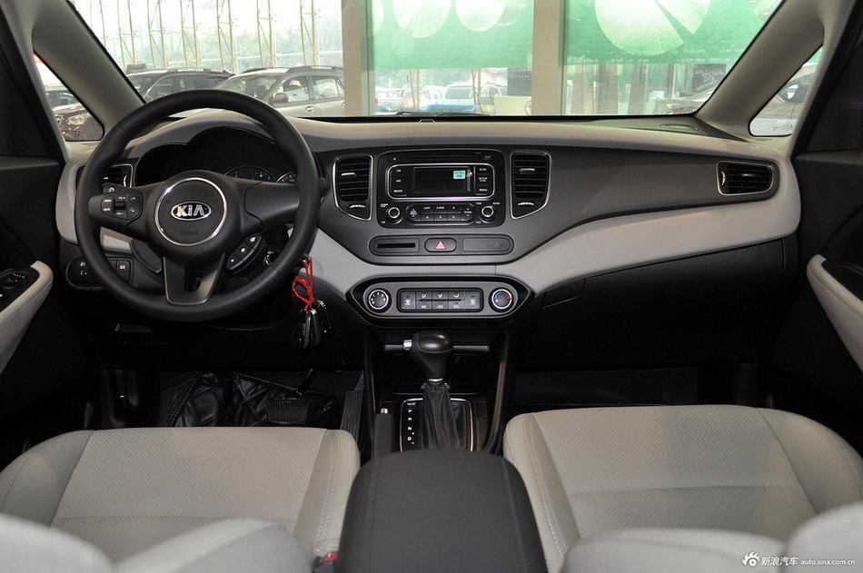 2013款佳乐2.0L自动标准版7座