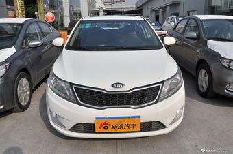 2012款起亚K2 1.4L自动炫酷纪念版两厢图片