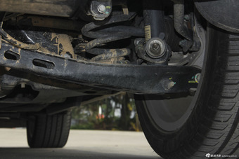 2016款昂科威2.0T自动四驱全能运动旗舰型28