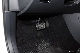 2015款奔驰B级B200时尚型