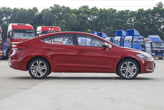 2016款领动 1.6L自动智炫精英型