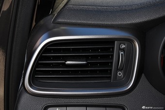 2015款索兰托L 2.4L GDI汽油四驱精英版