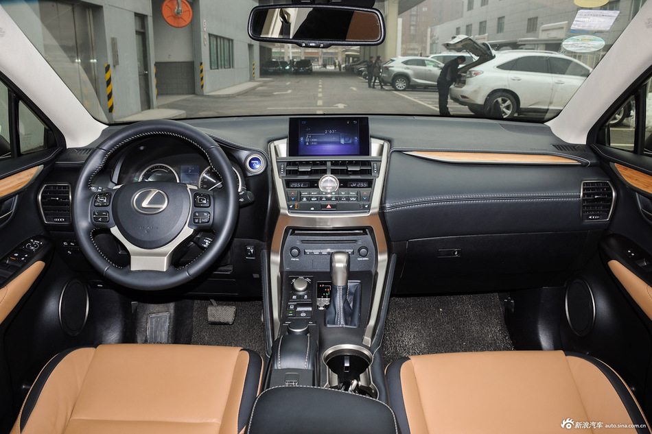 2015款雷克萨斯NX 2.5L自动300h全驱锋芒版