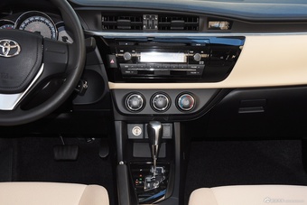 2015款雷凌1.6E CVT新锐版